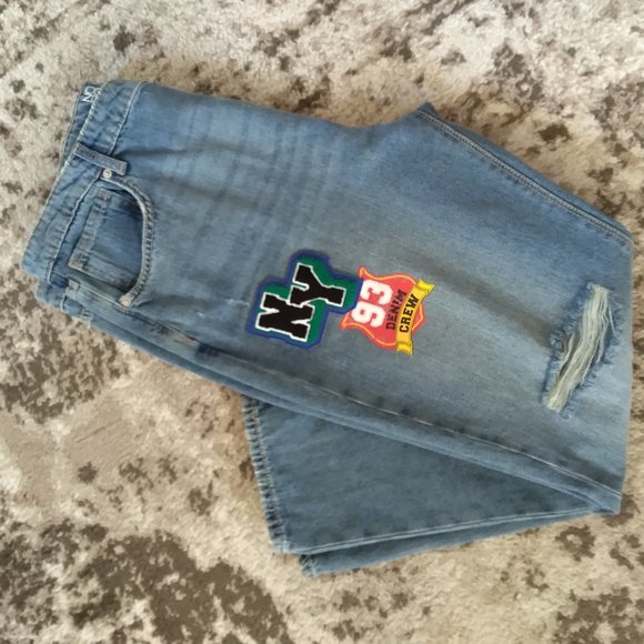 New Jr. 17 - 19 Ultra High Rise Jeans - Patches & Embroidery Accents - Picture 8 of 8